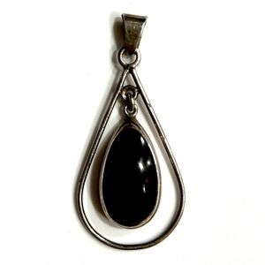 Taxco Vintage Onyx Sterling Silver Pendant